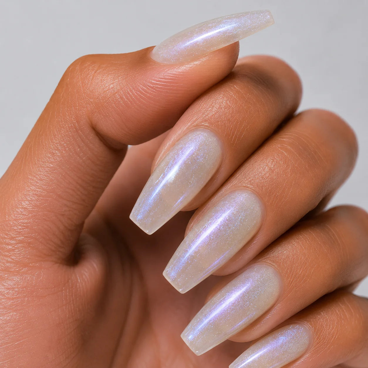 B032 Opaline
